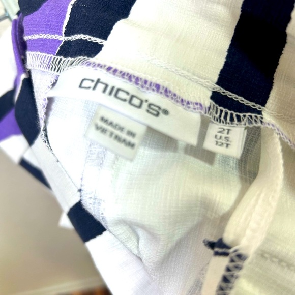 Chico's Abstract Purple and Black Cropped Pants and matching abstract top - Picture 10 of 11